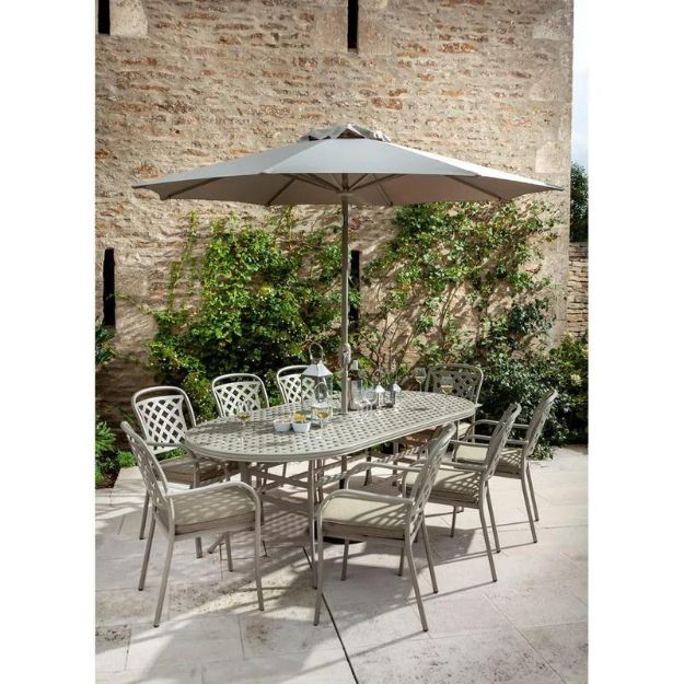 Picture of CAST ALUMINIUM 8 SEATER OVAL