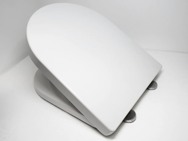 Picture of SATURN D SHAPED SOFT CLOSE TOILET SEAT