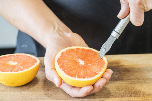 Picture of KITCHEN CRAFT OVAL HANDLED STAINLESS STEEL GRAPEFRUIT KNIFE